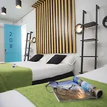 Casual De Letras 2* إشبيلية